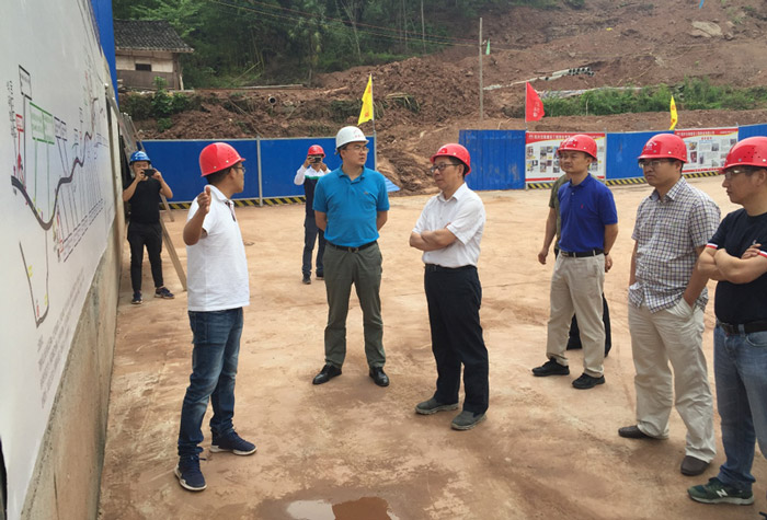 川高公司總經(jīng)理王孝國赴成資渝高速公路TJ5項目調研指導工作
