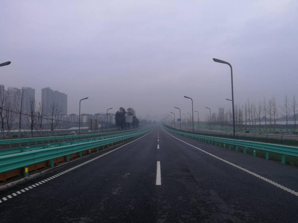 成渝高速公路混凝土路面改造工程全面完工并通車(chē)