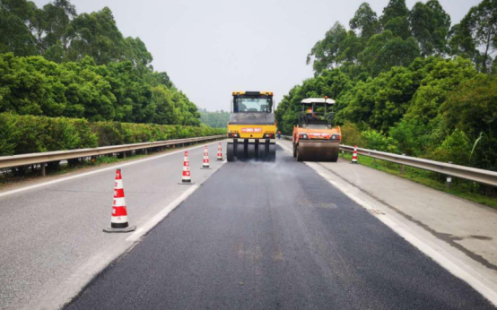 2019年南廣鄰高速公路路面病害整治工程順利開(kāi)工