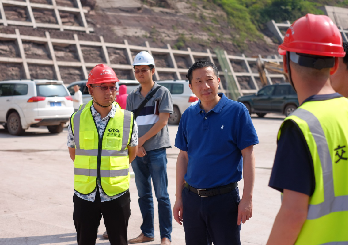 集團公司建設管理部赴仁沐新高速調研施工進(jìn)度工作
