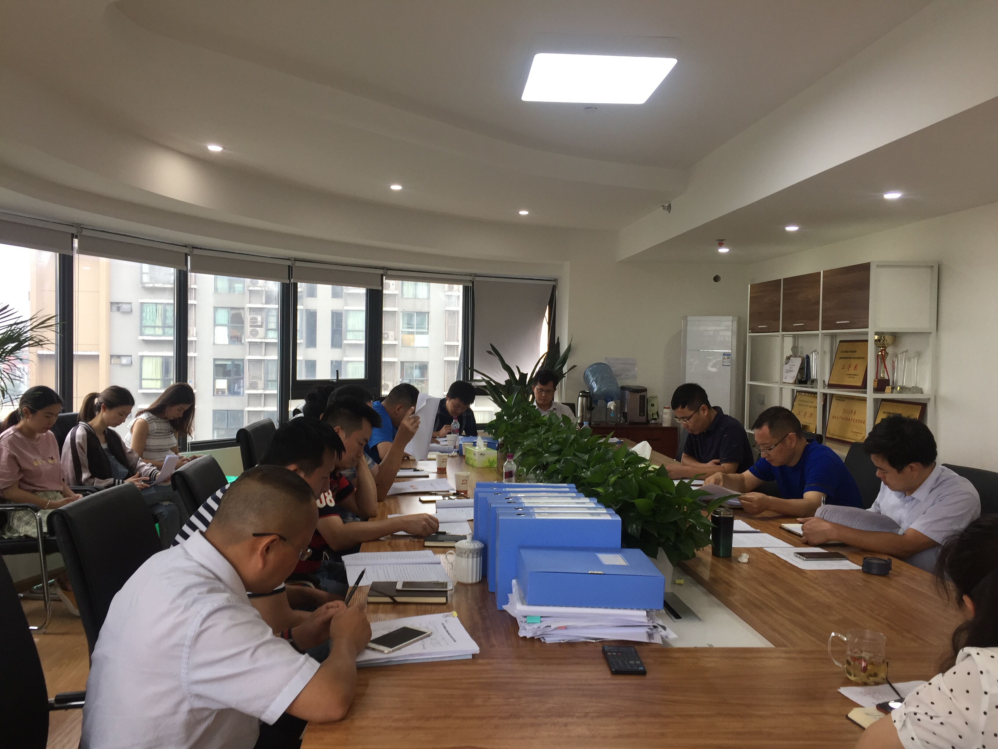 公司公路分公司召開(kāi)事故剖析警示教育會(huì )