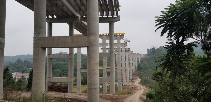 成資渝TJ5項目最長(cháng)大橋黃桷坡大橋下部結構施工全部完成