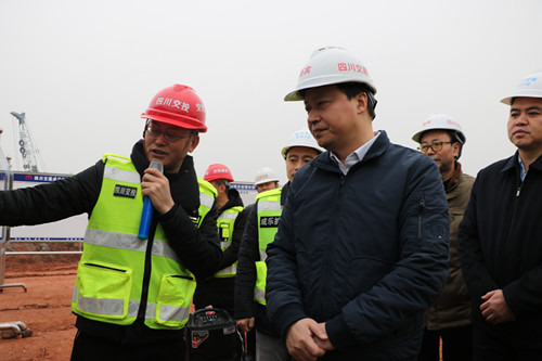 樂(lè )山市委副書(shū)記、市長(cháng)張彤調研督導成樂(lè )擴容建設項目棉竹互通改造工作