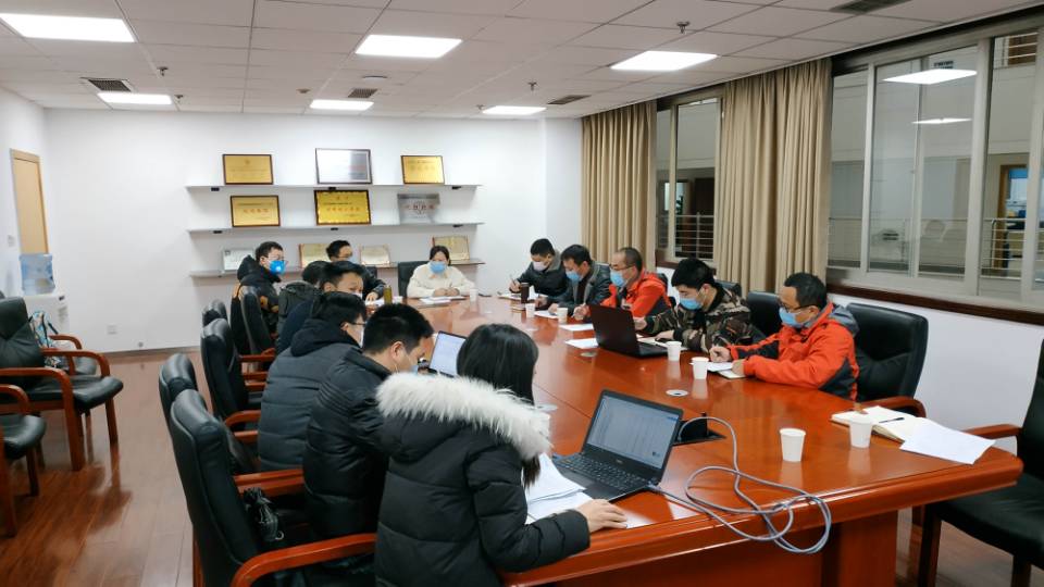 橋梁工程分公司籌備組組織召開(kāi)成綿蒼巴 高架橋項目調整概算討論會(huì )