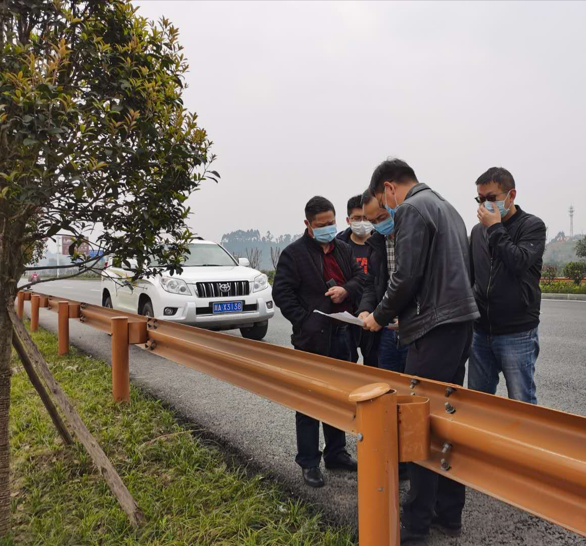 公司黨委委員、副總經(jīng)理尹山赴成樂(lè )E2-SG2項目指導養護基地選址工作
