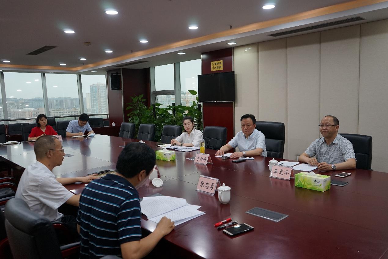 省紀委監委駐交投集團紀檢監察組赴建設公司調研