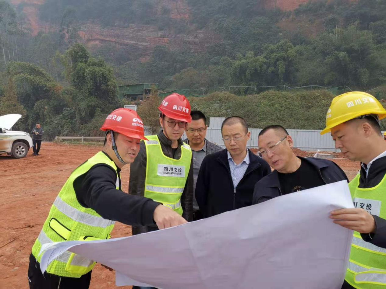 公司犍為岷江干流采砂項目為成樂(lè )擴容項目建設提供材料保障
