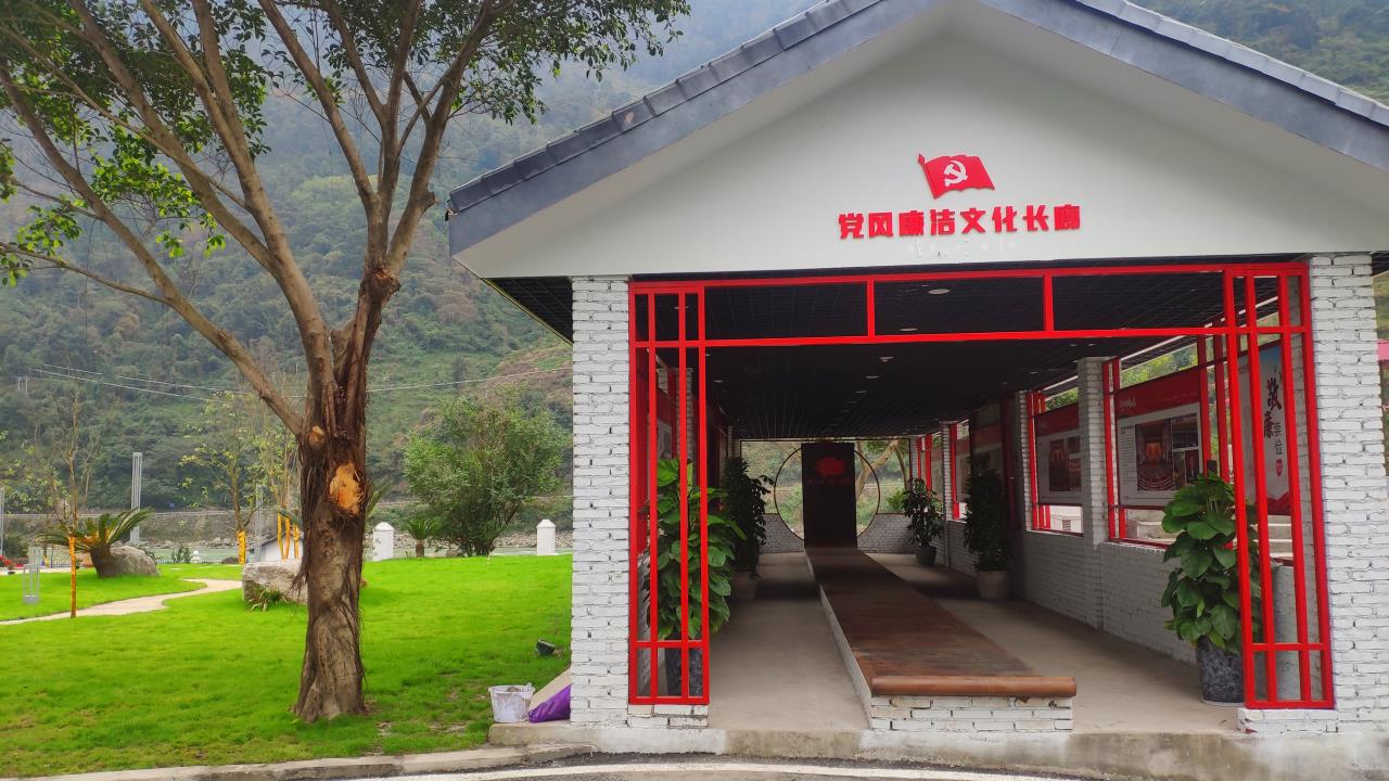 廉潔長(cháng)廊整體.jpg