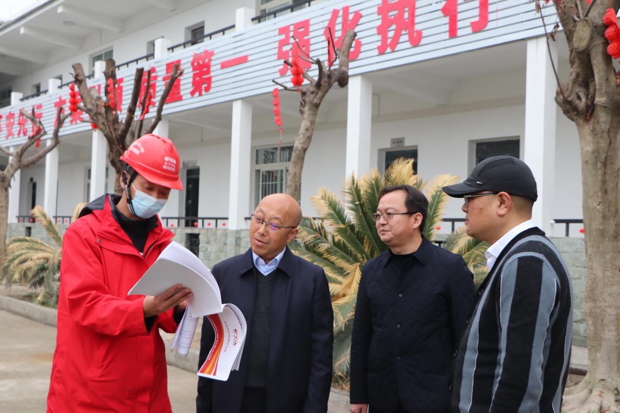 集團公司黨委委員、董事李永林帶隊調研LJ2-1項目工作 (1).JPG