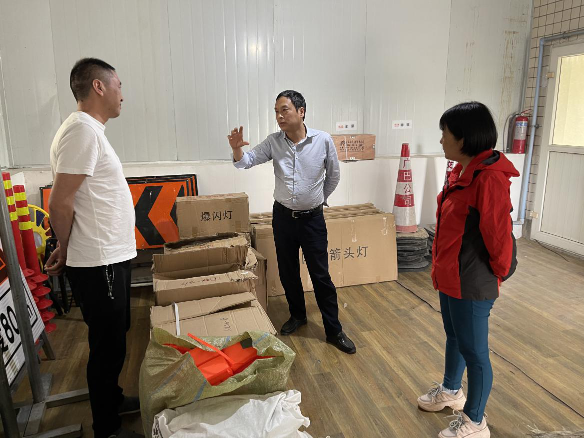 公司黨委委員、紀委書(shū)記張忠勇赴成綿擴容項目、養護片區調研督導
