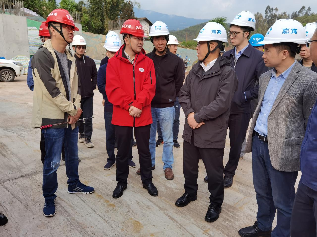 省交投集團督導調研德會(huì )高速項目建設