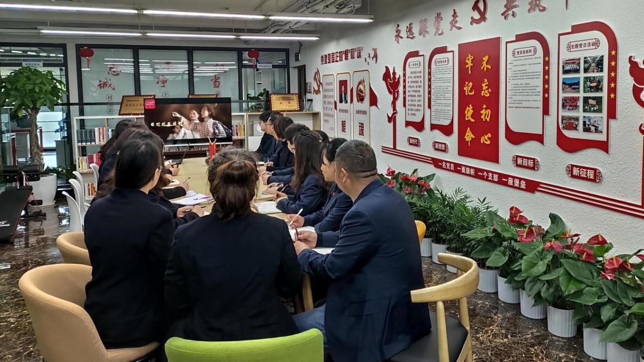 學(xué)黨史  頌黨恩  跟黨走 橋梁工程分公司扎實(shí)開(kāi)展黨史學(xué)習教育