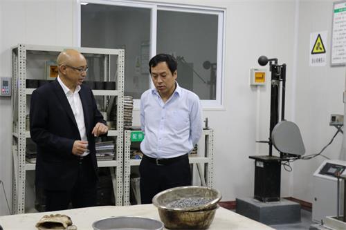 公司黨委委員、紀委書(shū)記張忠勇帶隊調研檢測公司