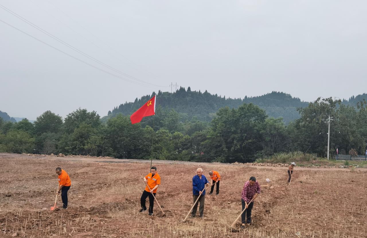 學(xué)黨史踐初心 辦實(shí)事解難題 ——四川交建川中養護項目部扎實(shí)推進(jìn)“我為群眾辦實(shí)事”實(shí)踐活動(dòng)