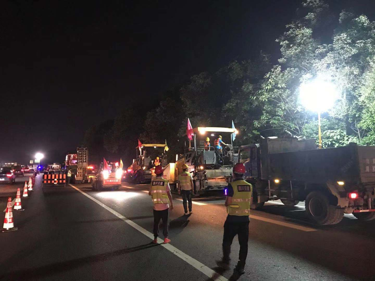 成雅高速路面預防性養護工程.png