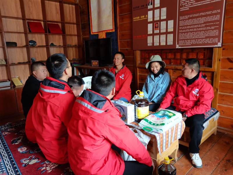 蜀道集團情系涉藏地區困難學(xué)子