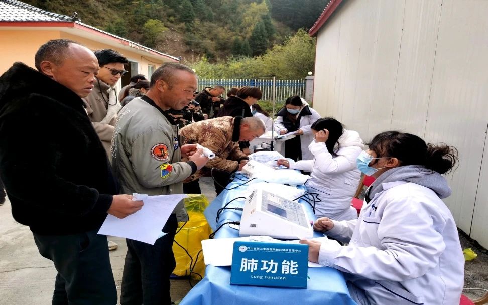 健康體檢進(jìn)久馬 工會(huì )關(guān)懷暖人心