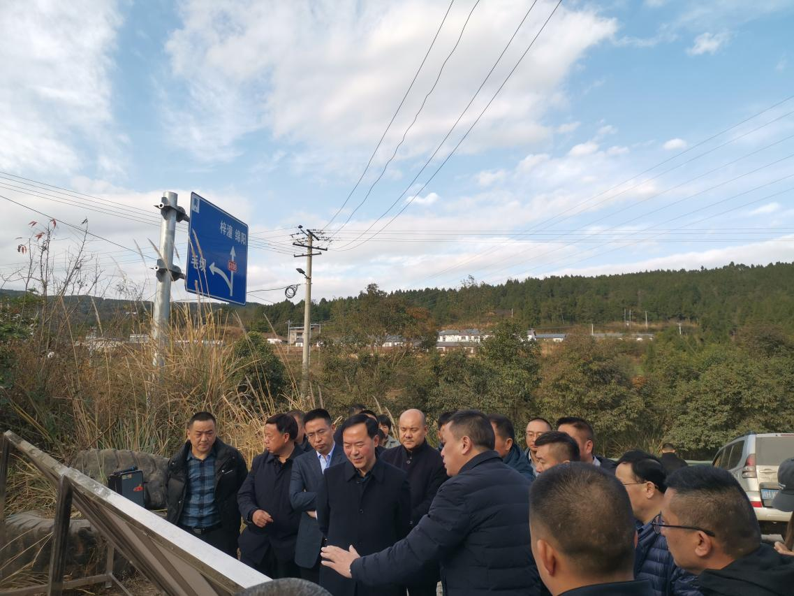 廣元市人民政府副市長(cháng)、黨組成員伍榮華2.png