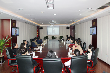 公司認真組織觀(guān)看學(xué)習警示教育片《貪欲打開(kāi)墮落之門(mén)》