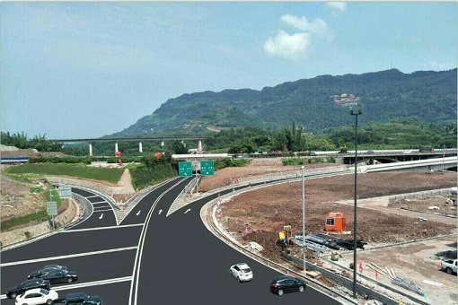 養護分公司承建廈蓉高速公路（隆納）方山互通式改造工程（方山收費站）通過(guò)驗收并通車(chē)