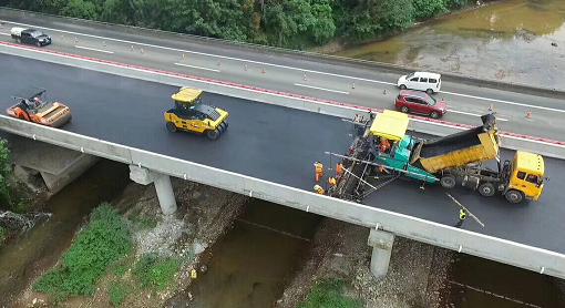 公司承建成雅高速公路蒲江河大橋加固處治工程成雅向全面完工并通車(chē)